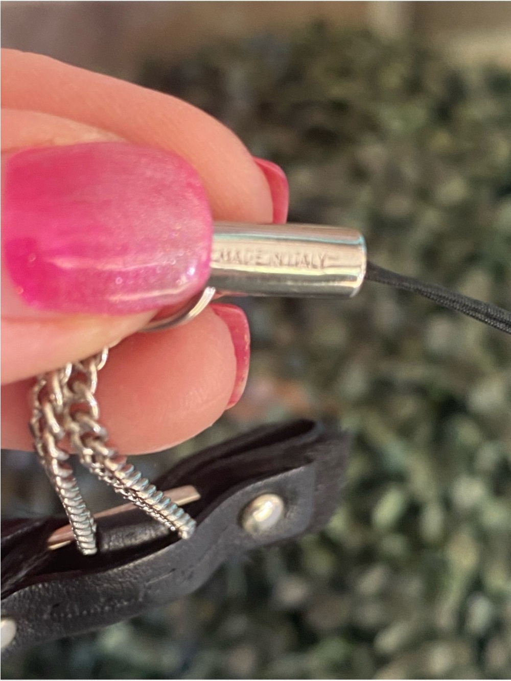 Salvatore Ferragamo Vara bow charm in black haircalf (pony hair) - Picture 6 of 6